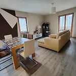 Appartamento Chentre En Ville - A 2 Passi Dal Centro - Parcheggio Gratuito - Cir-Vda-Aosta-0073