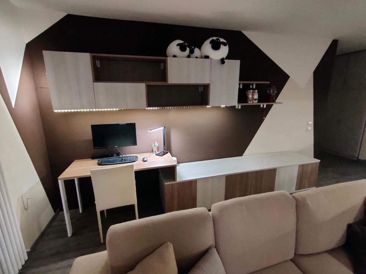 Chentre En - A 2 Passi Dal Centro - Parcheggio Gratuito - Cir-vda-aosta-0073 Apartment