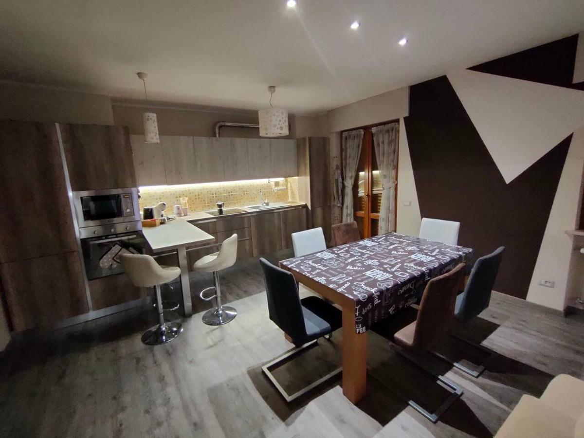 Apartment Chentre En - A 2 Passi Dal Centro - Parcheggio Gratuito - Cir-vda-aosta-0073 *