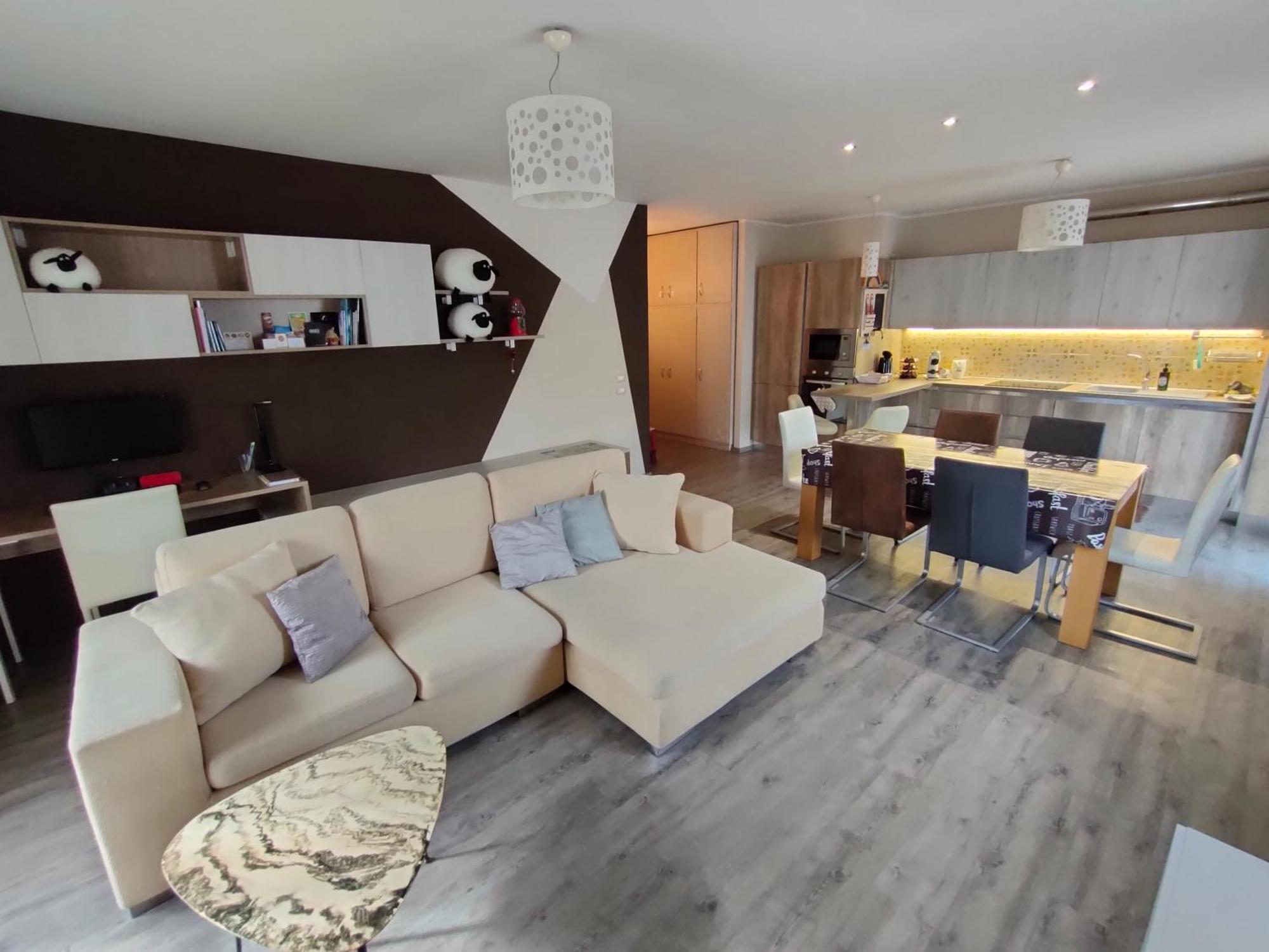 Chentre En - A 2 Passi Dal Centro - Parcheggio Gratuito - Cir-vda-aosta-0073 Apartment